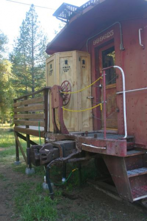 Отель Little Red Caboose  Окхерст